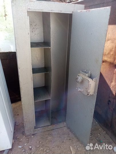 Оружейный сейф