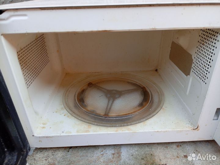 Микроволновая печь