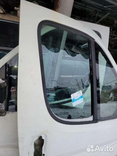 Боковое стекло на ситроен jumper 2
