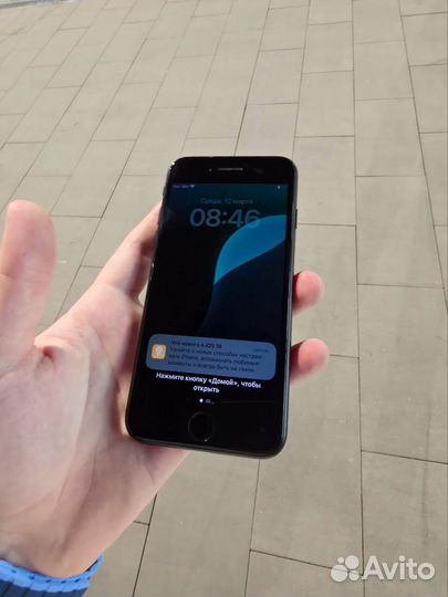 iPhone SE (2020), 64 ГБ