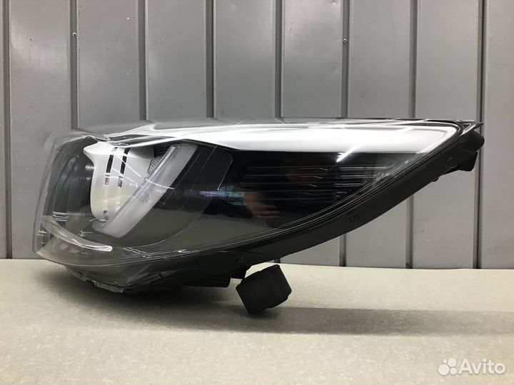 Фара левая Kia Picanto 2017