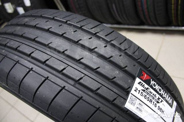 Yokohama BluEarth-XT AE61 215/65 R16