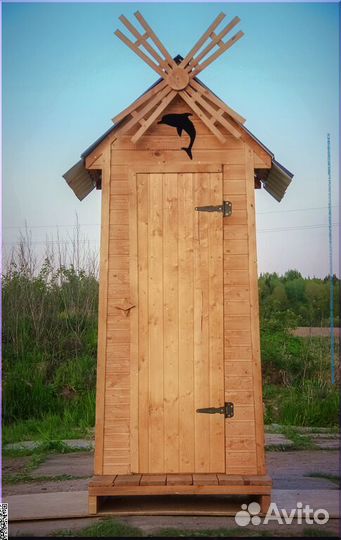 Уличный туалет деревянный BLU782