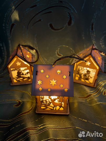 Елочные игрушки Новогодний светящийся домик