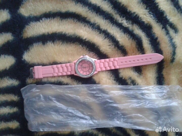 Часики Женева