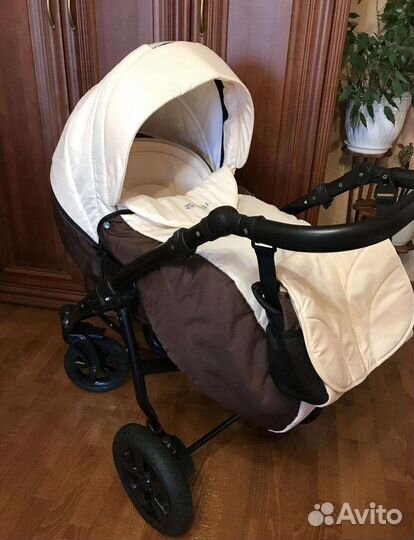 Коляска 2 в 1 Tutis