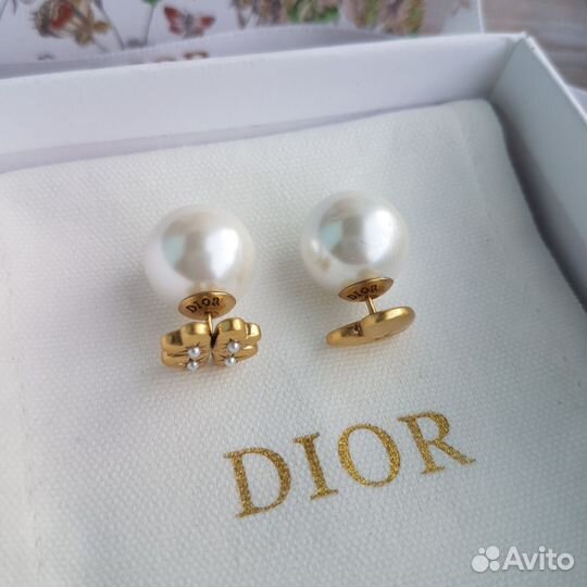 Серьги Dior Tribales Lucky Charms, 2024