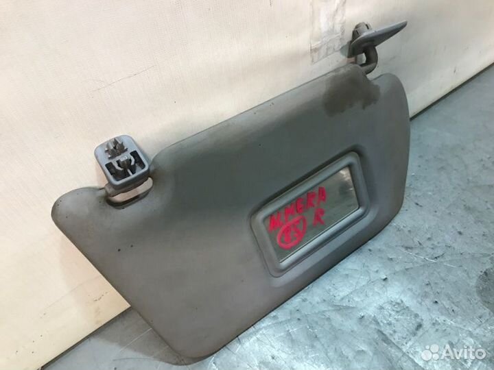 Козырек солнцезащитный правый Nissan Almera N16