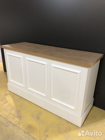 Стойка ресепшен белая classic