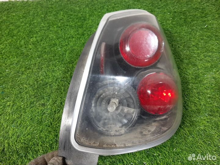 Фонарь правый на Toyota Matrix