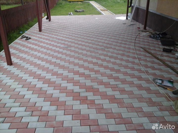 Укладка тротуарной плитки