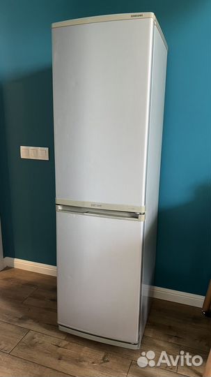 Холодильник samsung