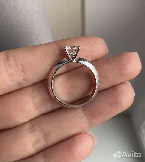 Кольцо золотое с бриллиантом 1.09 ct 18.25 размер