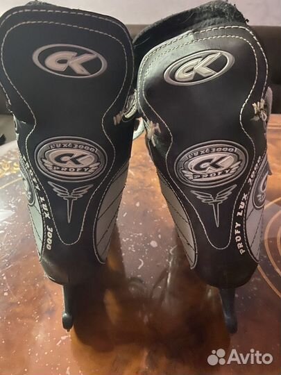 Коньки хоккейные