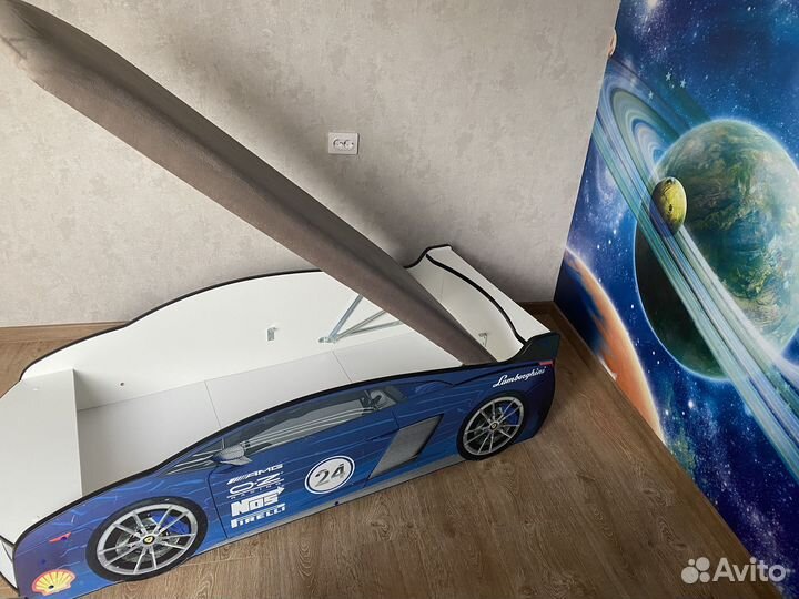 Детская кровать машинка с матрасом бу