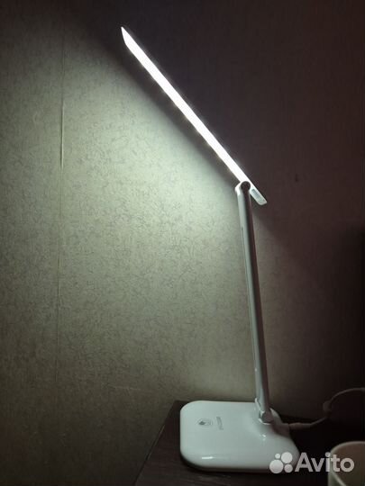 Лампа настольная