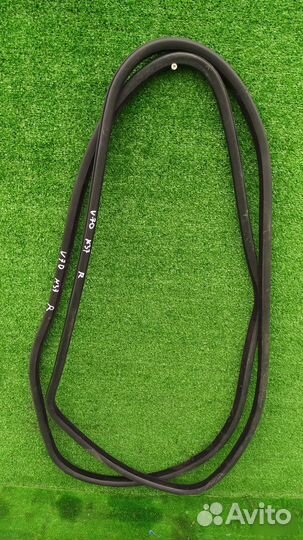 Уплотнительная резинка дверей задняя Volvo V70