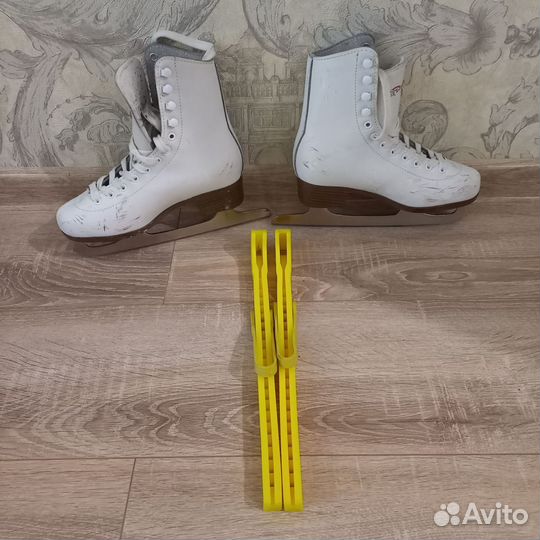 Коньки фигурные детские 34 размер