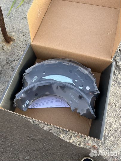 Тормозные колодки задние на hyundai solaris 2