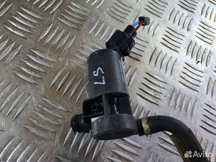 Насос (моторчик) омывателя фар Lexus LS 4 рест