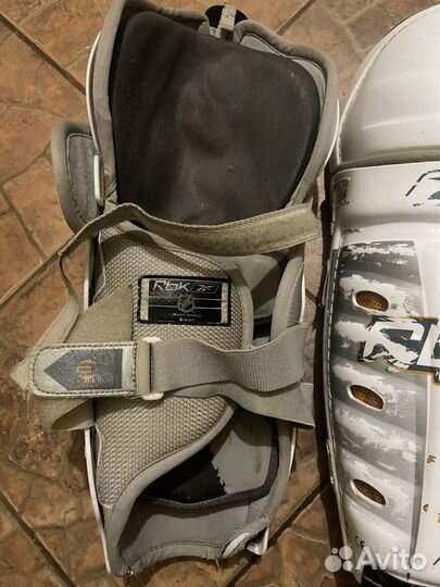 Щитки хоккейные reebok размер 14