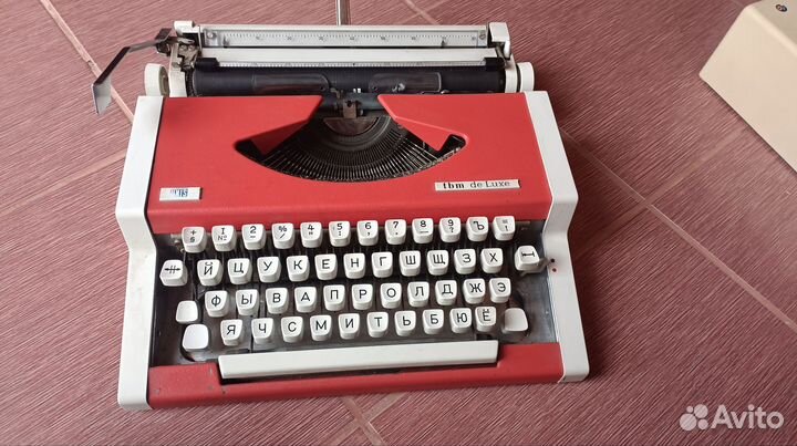 Печатная пишущая машинка unis