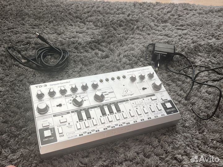 Behringer td3