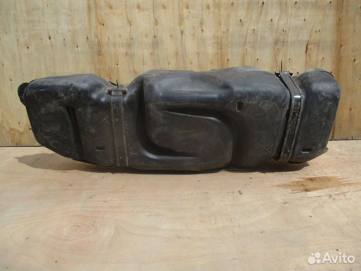 Бак топливный Toyota Hilux 8 (AN120/AN130)