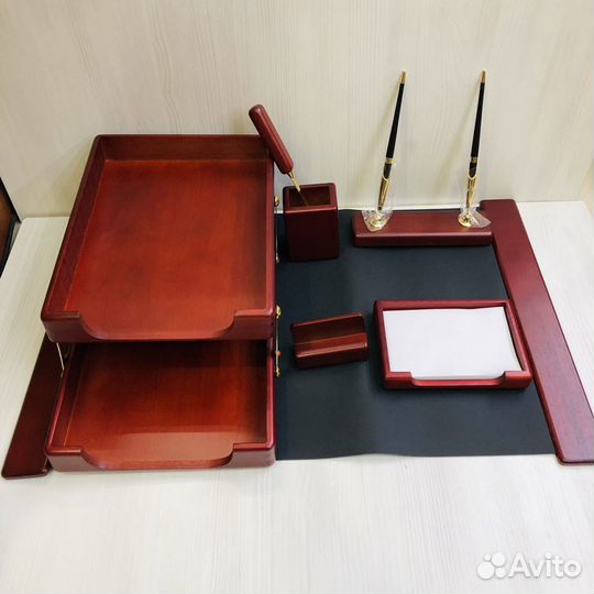 Настольный набор. Новый