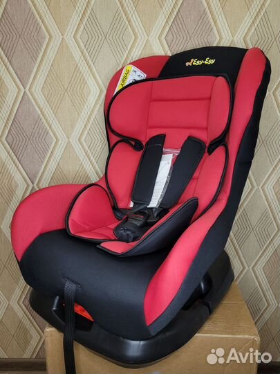 Новое автокресло с рождения 0-18 кг, 0-4 г