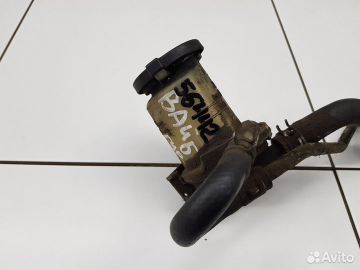 Бачок гидроусилителя с трубками (Pontiac Vibe)