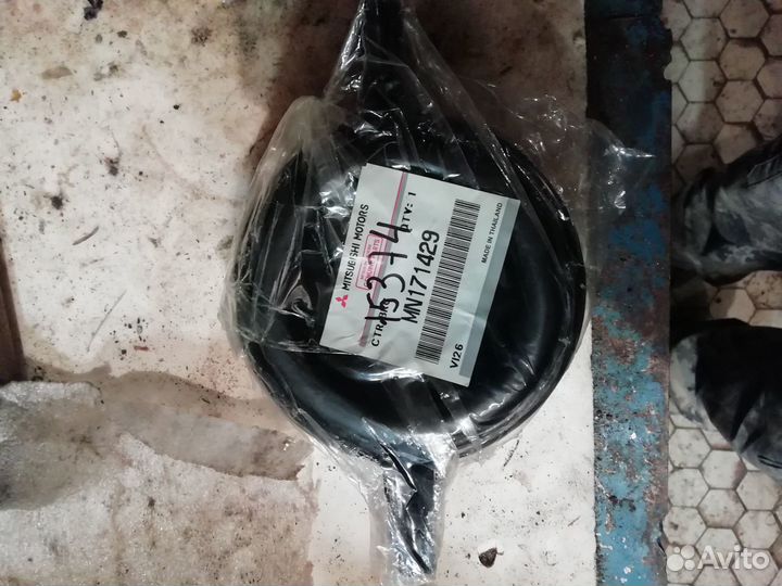 Запчасти на мицубиси л-200 2006 г.в