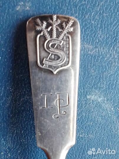 Серебряная чайная ложка