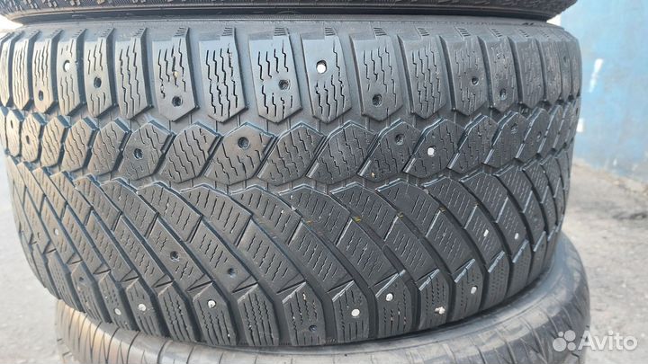 Continental ContiIceContact 245/45 R17 99T