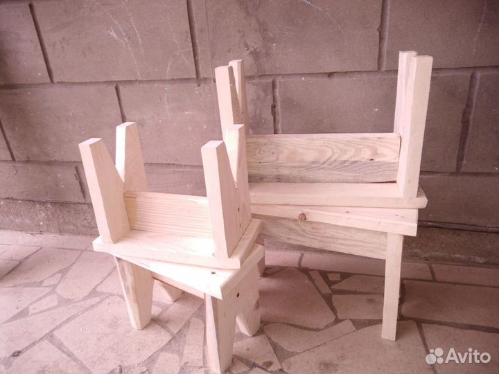 Скамейки из натурального дерева