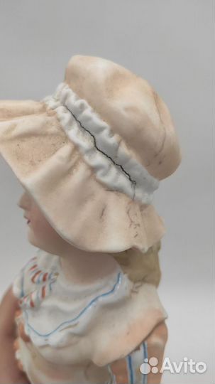 Фигура Девушка фарфор бисквит первая половина X