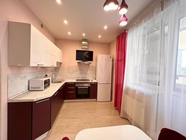 2-к. квартира, 65 м², 3/25 эт.