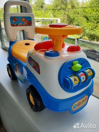 Детская машинка каталка