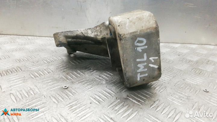 Подушка двигателя дизельная Jeep Grand Cherokee WK