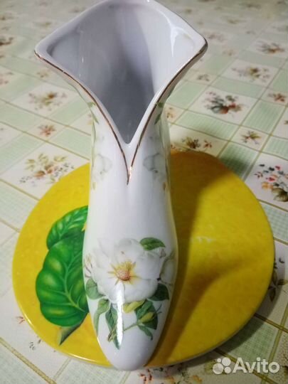 Фарфоровая туфелька