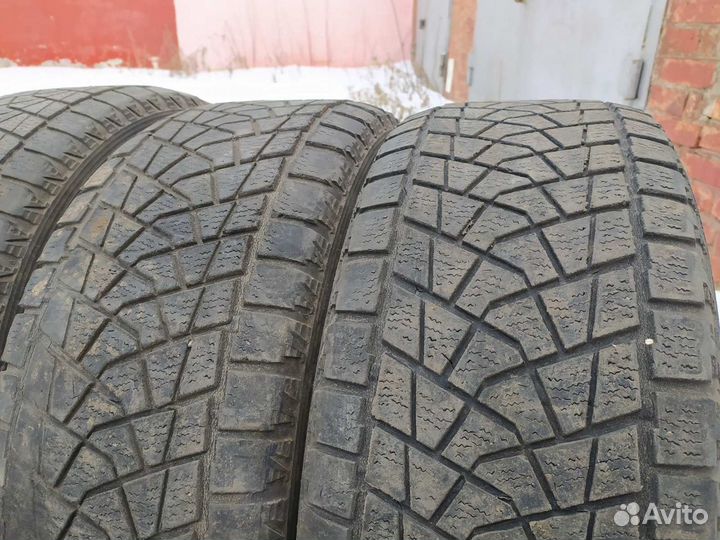 Bridgestone Blizzak Ice 275/60 R18