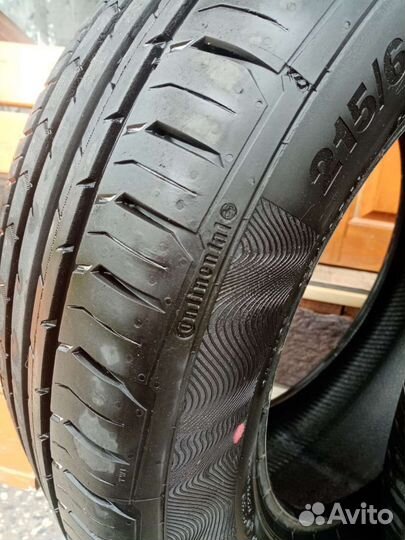 Continental ContiPremiumContact 5 215/60 R16