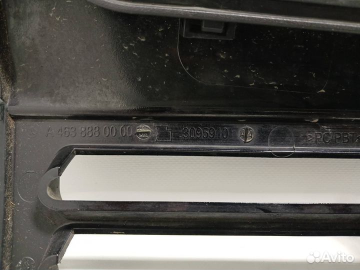 Решетка радиатора Mercedes-Benz G-Класс