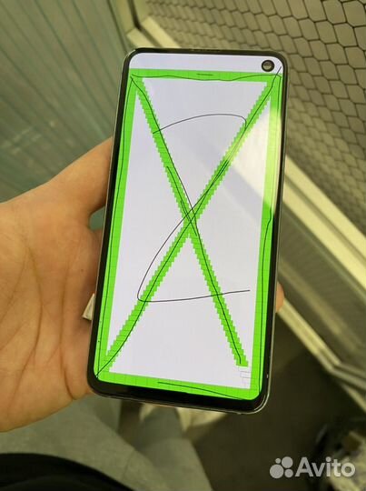Дисплей Samsung S10e