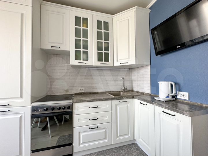 2-к. квартира, 52 м², 8/10 эт.