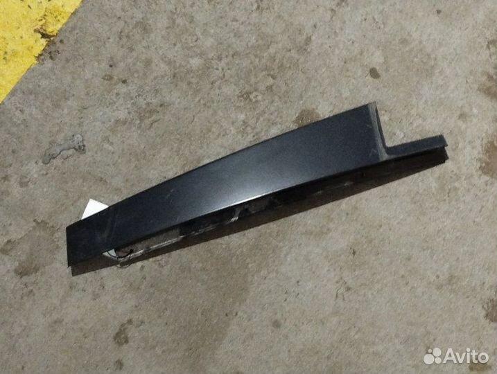 Накладка двери задняя правая Mercedes Benz A180