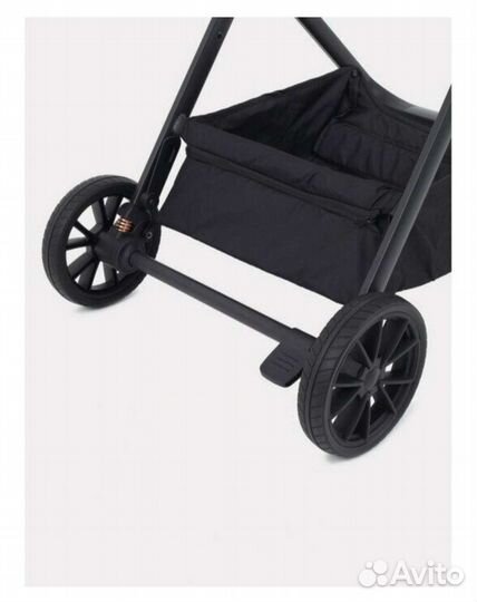 Прогулочная коляска mowbaby Move Silver