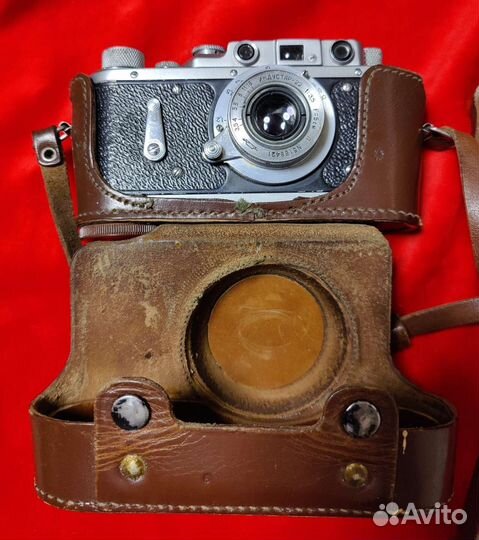 Пленочный фотоаппарат Зоркий 2
