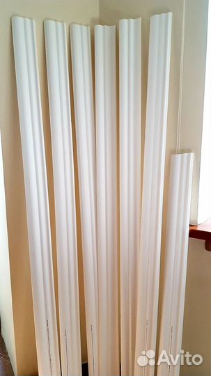 Плинтус потолочный