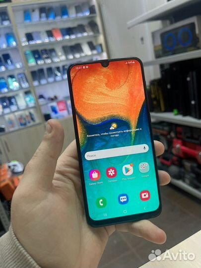 Samsung Galaxy A30, 3/32 ГБ